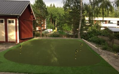 Etelä-Pohjanmalla kotipiha sai kauniin tekonurmi golfviheriön